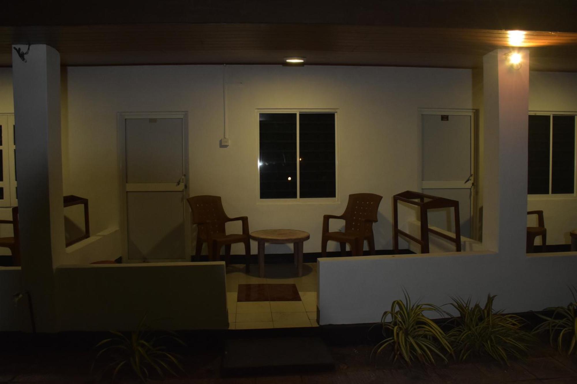 French Garden Regish Guest House Trincomalee Bagian luar foto
