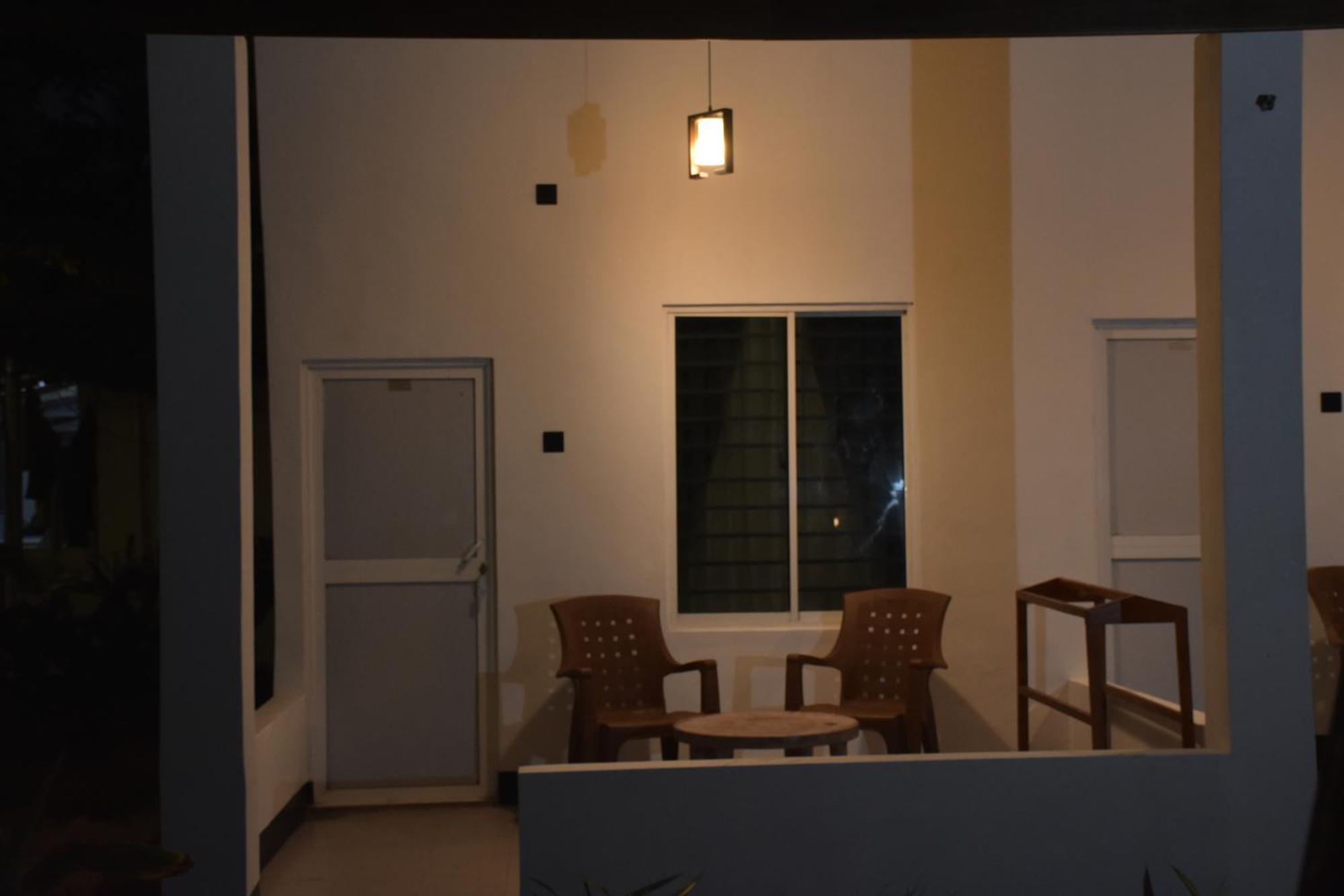 French Garden Regish Guest House Trincomalee Bagian luar foto