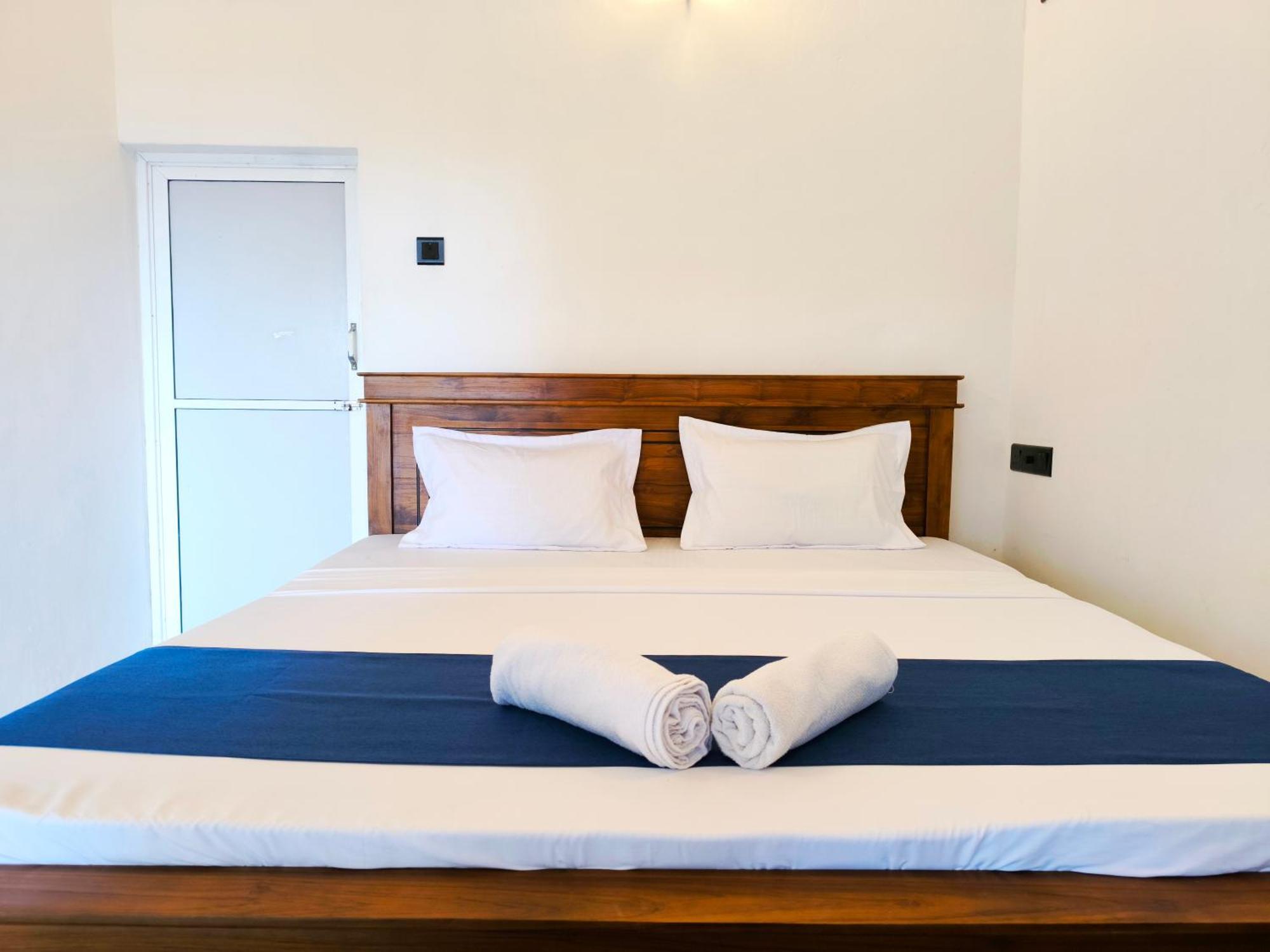 French Garden Regish Guest House Trincomalee Bagian luar foto