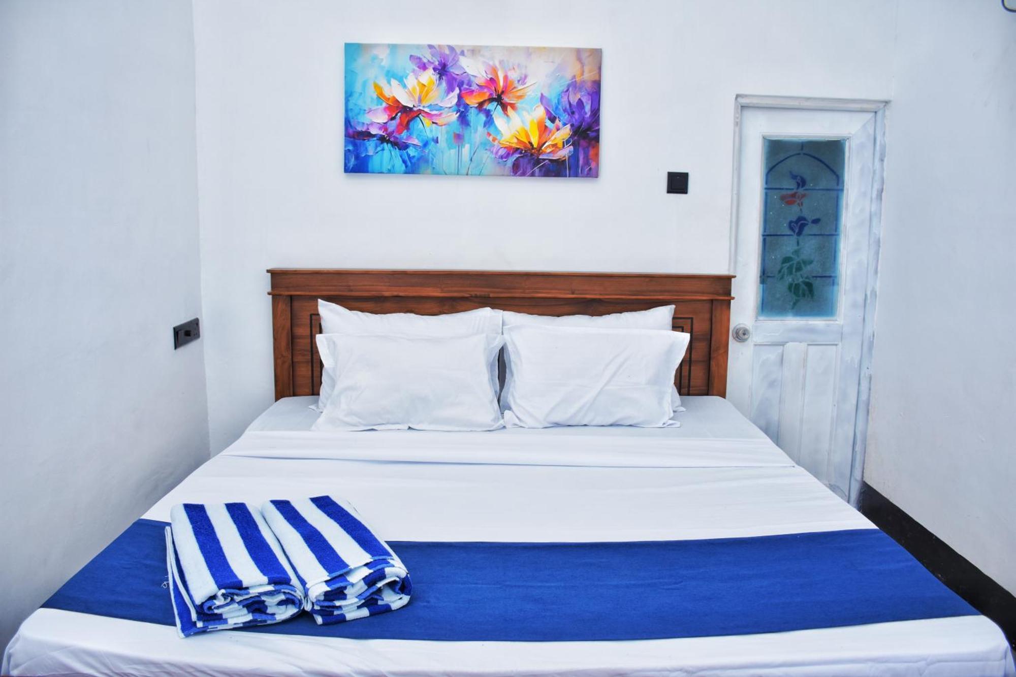 French Garden Regish Guest House Trincomalee Bagian luar foto