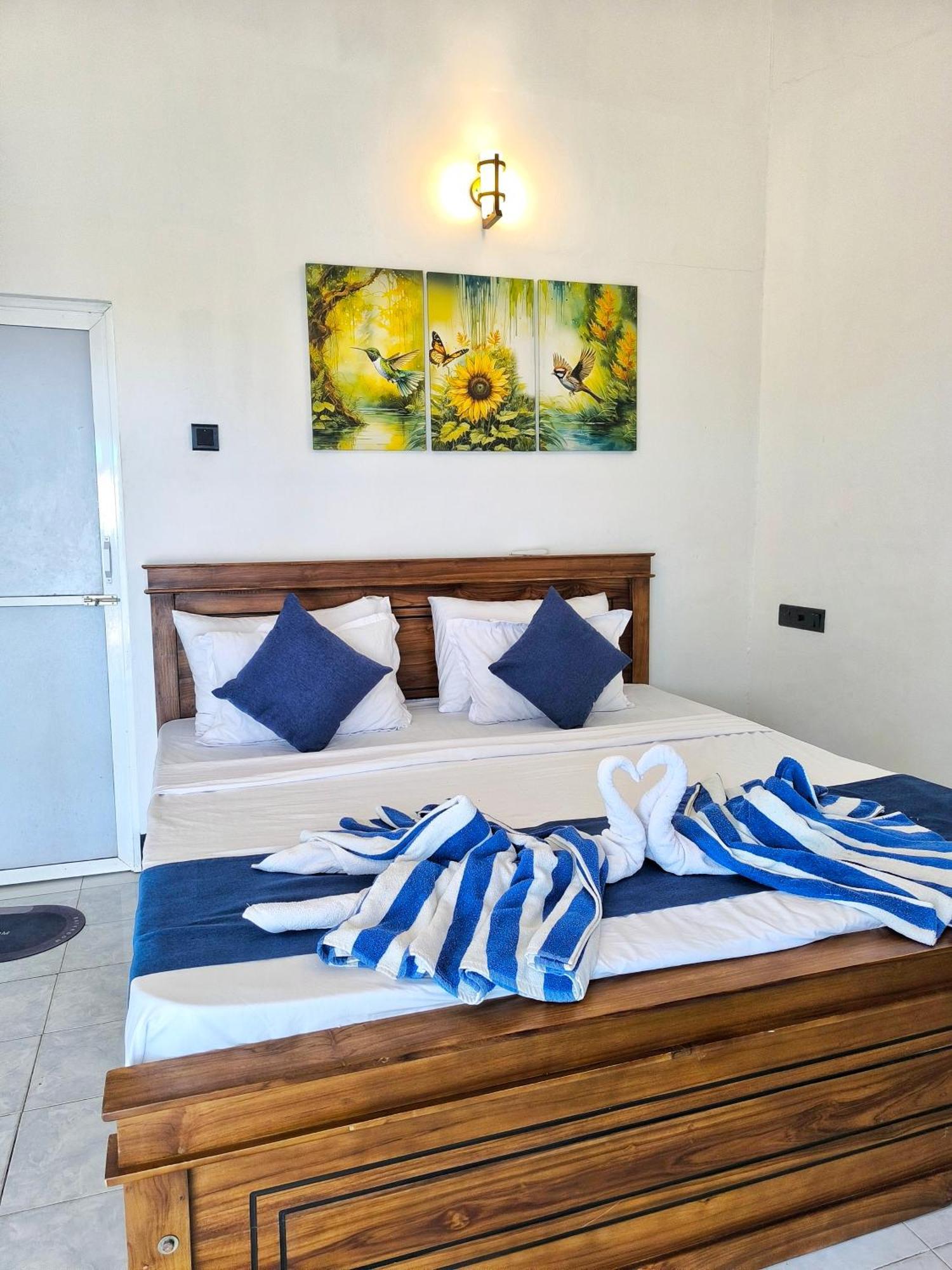 French Garden Regish Guest House Trincomalee Bagian luar foto